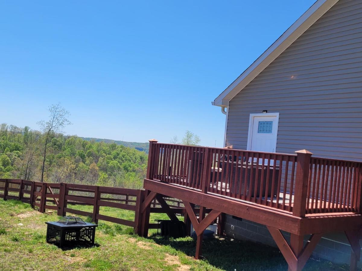 Great Little Guest Suite With Private Entry & Deck! Pet Friendly & 30 Mins To Nashville! Ashland City 外观 照片